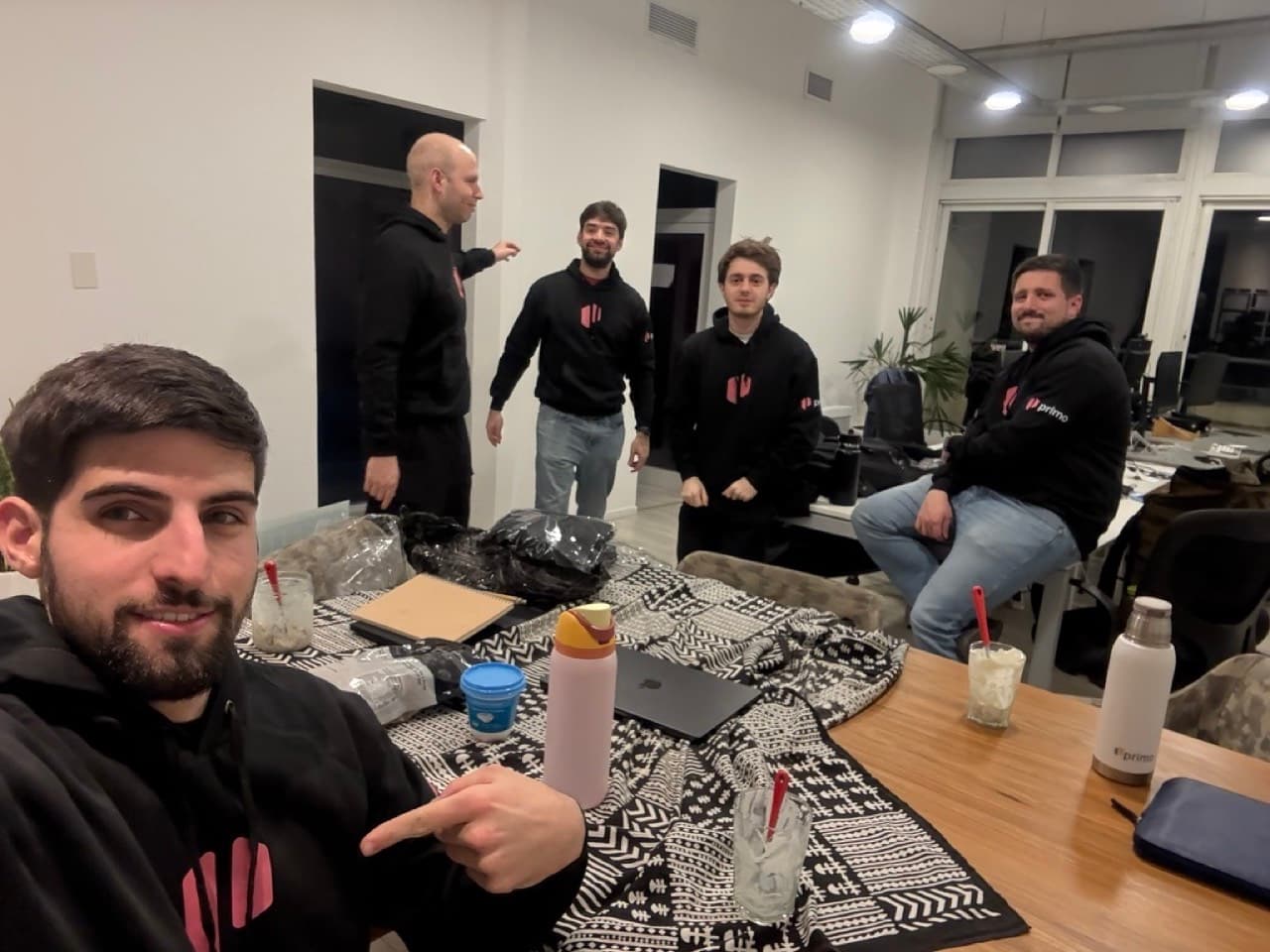 El equipo de Primo